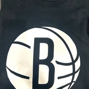 Brooklyn Nets Tshirt Men’s Medium M Mitchell & Ness